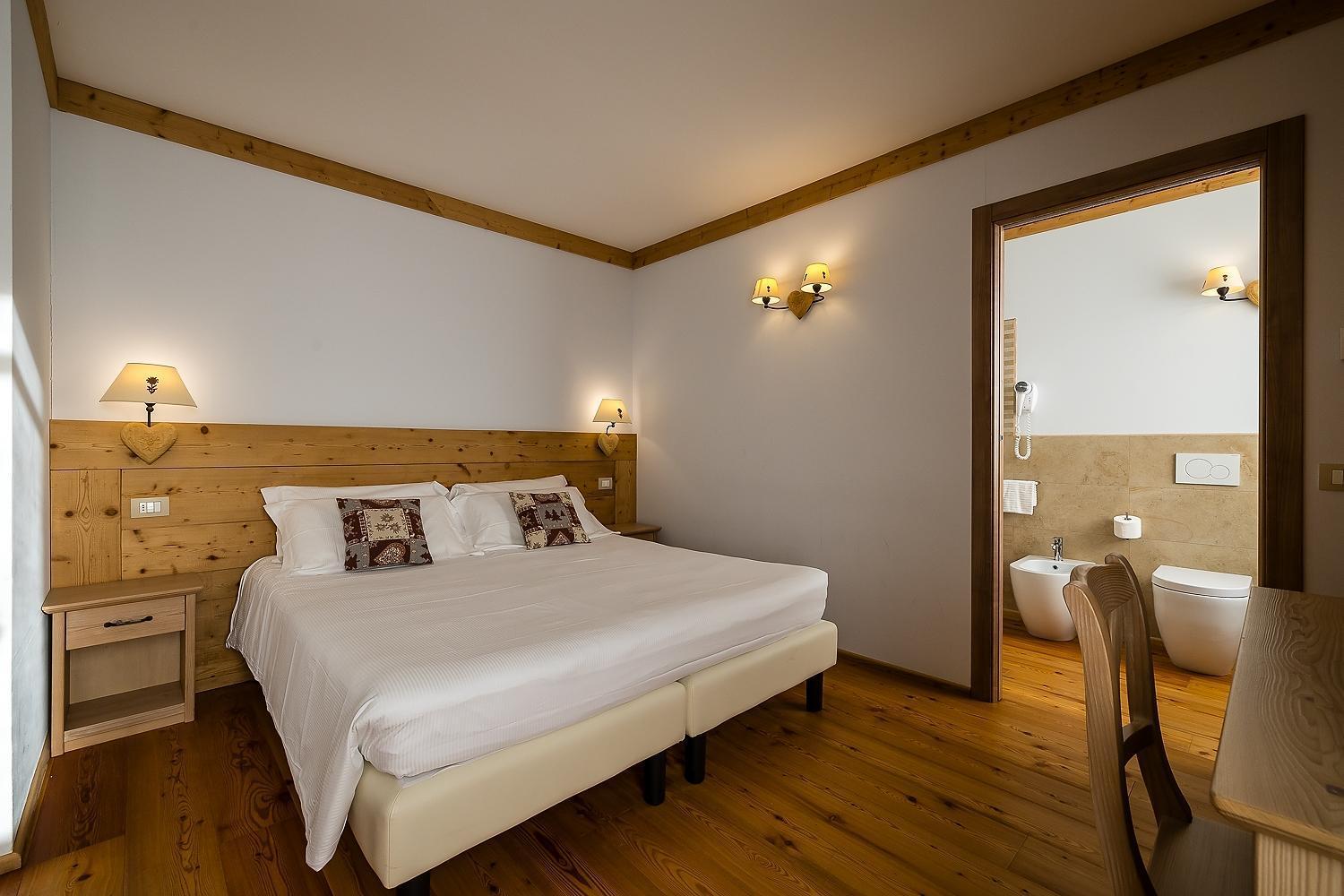 Standard Double Room,1744791780:JPEG