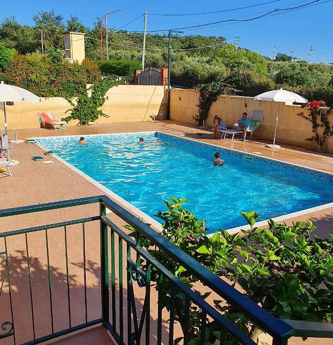 Laura Casa Vacanze-1
