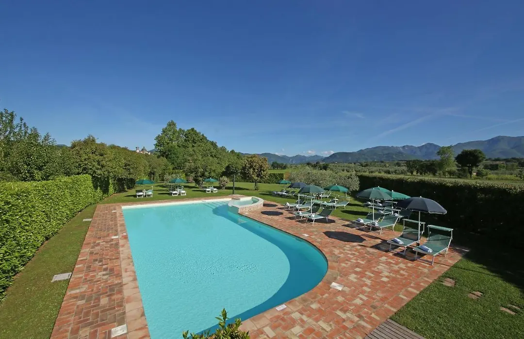 La Romantica Pool And Garden House-1